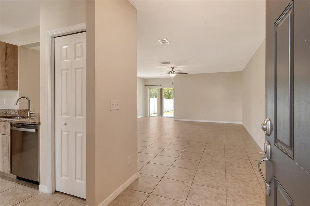 8996 EXCELSIOR LOOP, VENICE, FL — photo 3 of 26