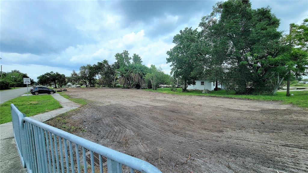 207 E LANCASTER ROAD, ORLANDO, FL — photo 2 of 4