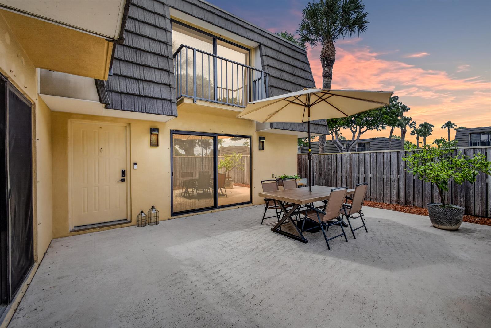 801 8th Way, West Palm Beach FL 33407