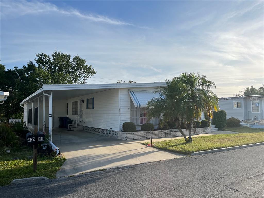 411 CERVINA DRIVE N UNIT 493