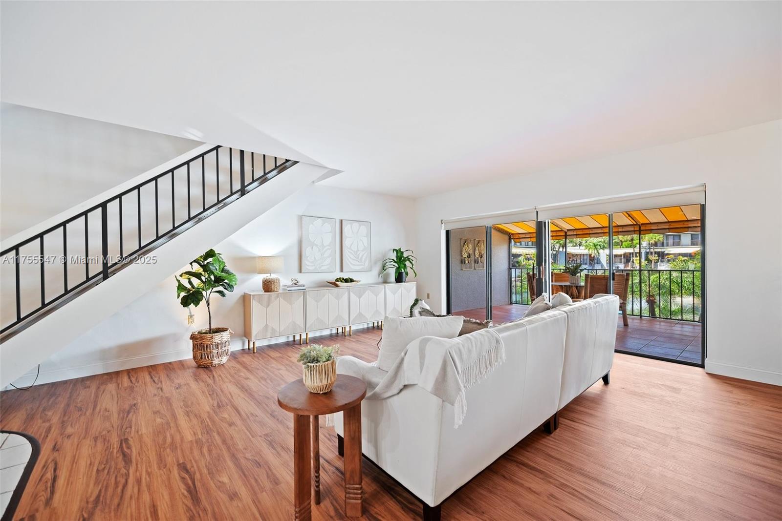 16408 Bridge End Rd, Miami Lakes FL 33014