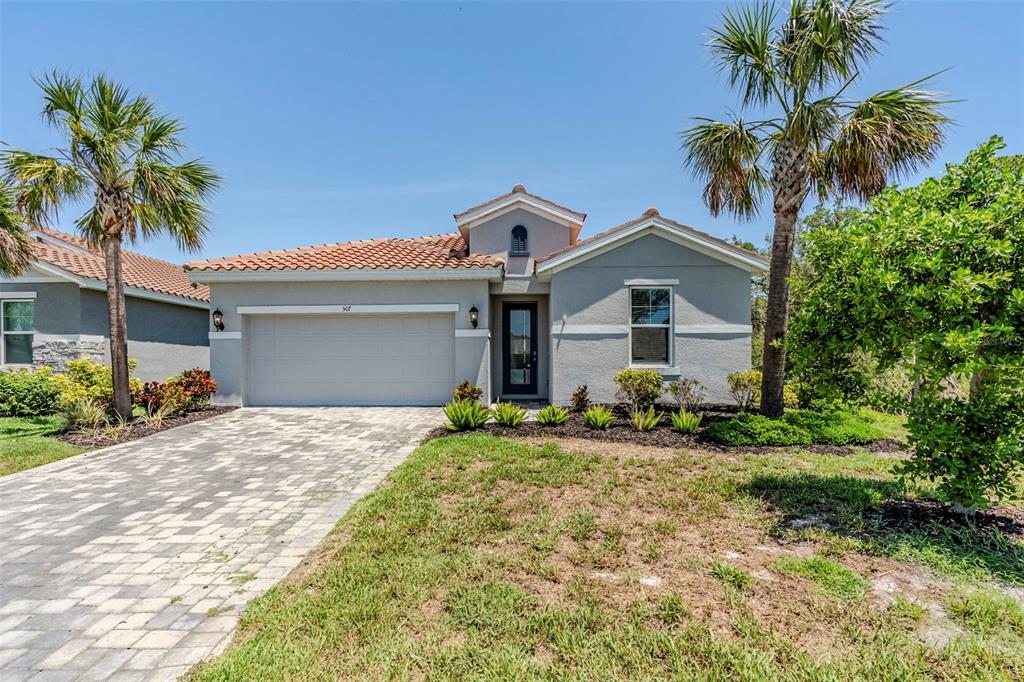 507 DAYLILY BOULEVARD