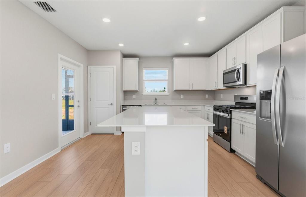 3045 WINDSWEPT WAY, WILDWOOD, FL — photo 4 of 24