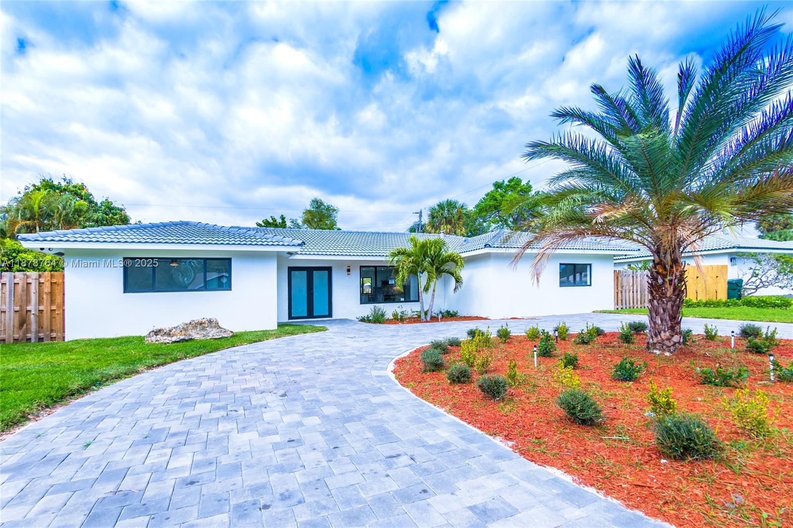 1001 NW 6th Dr, Boca Raton FL 33486