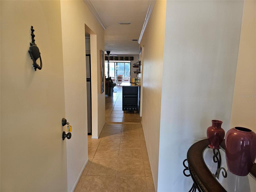 6468 SEAGULL DRIVE UNIT 316, BRADENTON, FL — photo 5 of 30