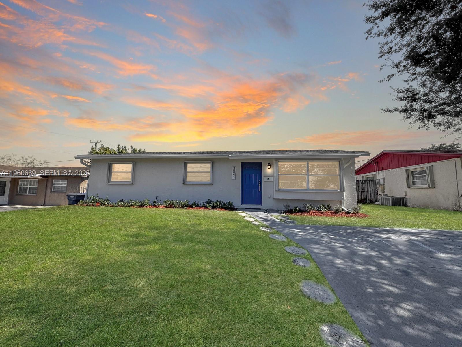 3041 N 74th Ave, Hollywood FL 33024