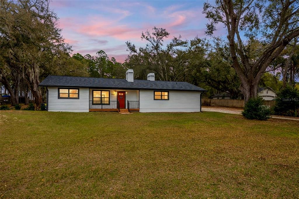 9642 SUNNYSLOPE LANE