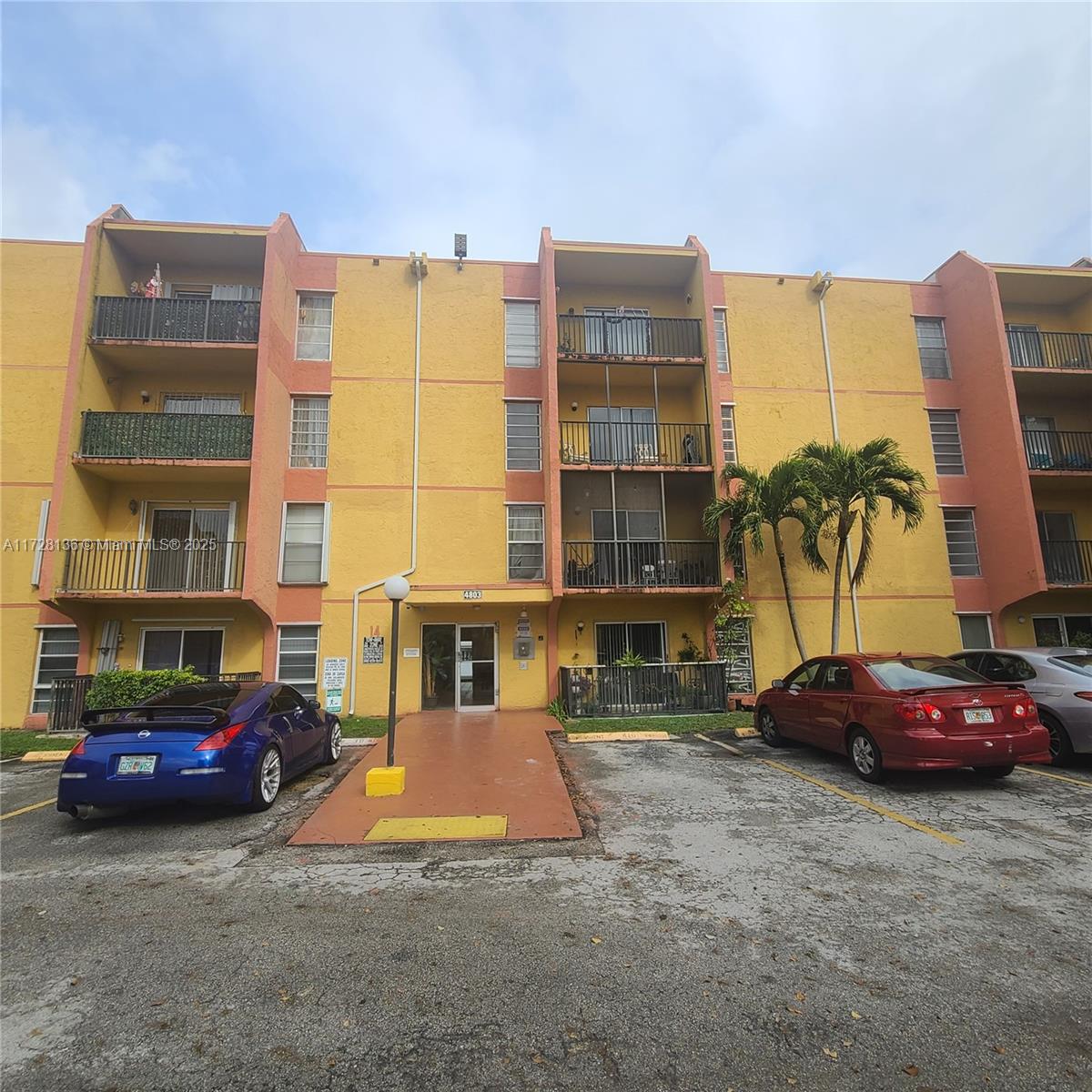 4803 NW 7th St # 14, Miami FL 33126