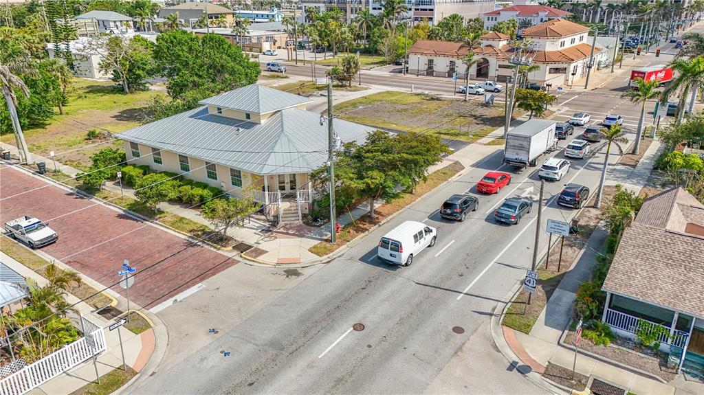 334 W OLYMPIA AVENUE