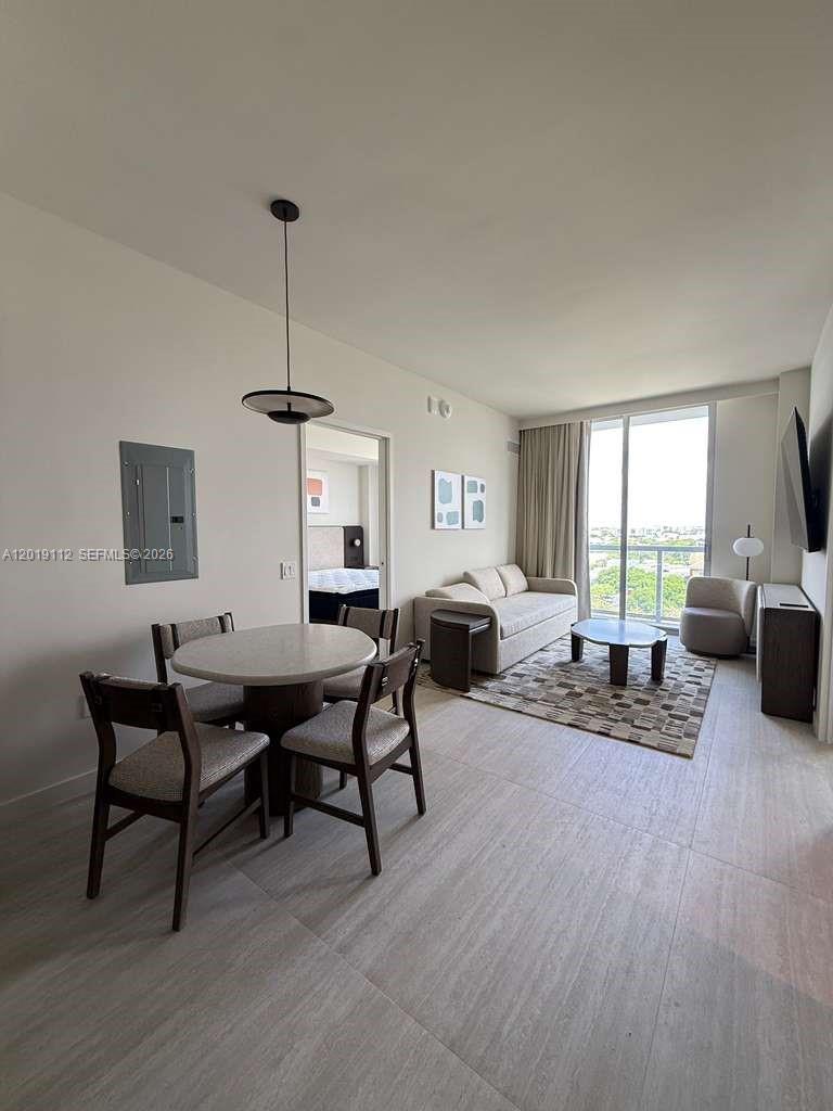 1611 SW 2nd ave # 911, Miami FL 33129