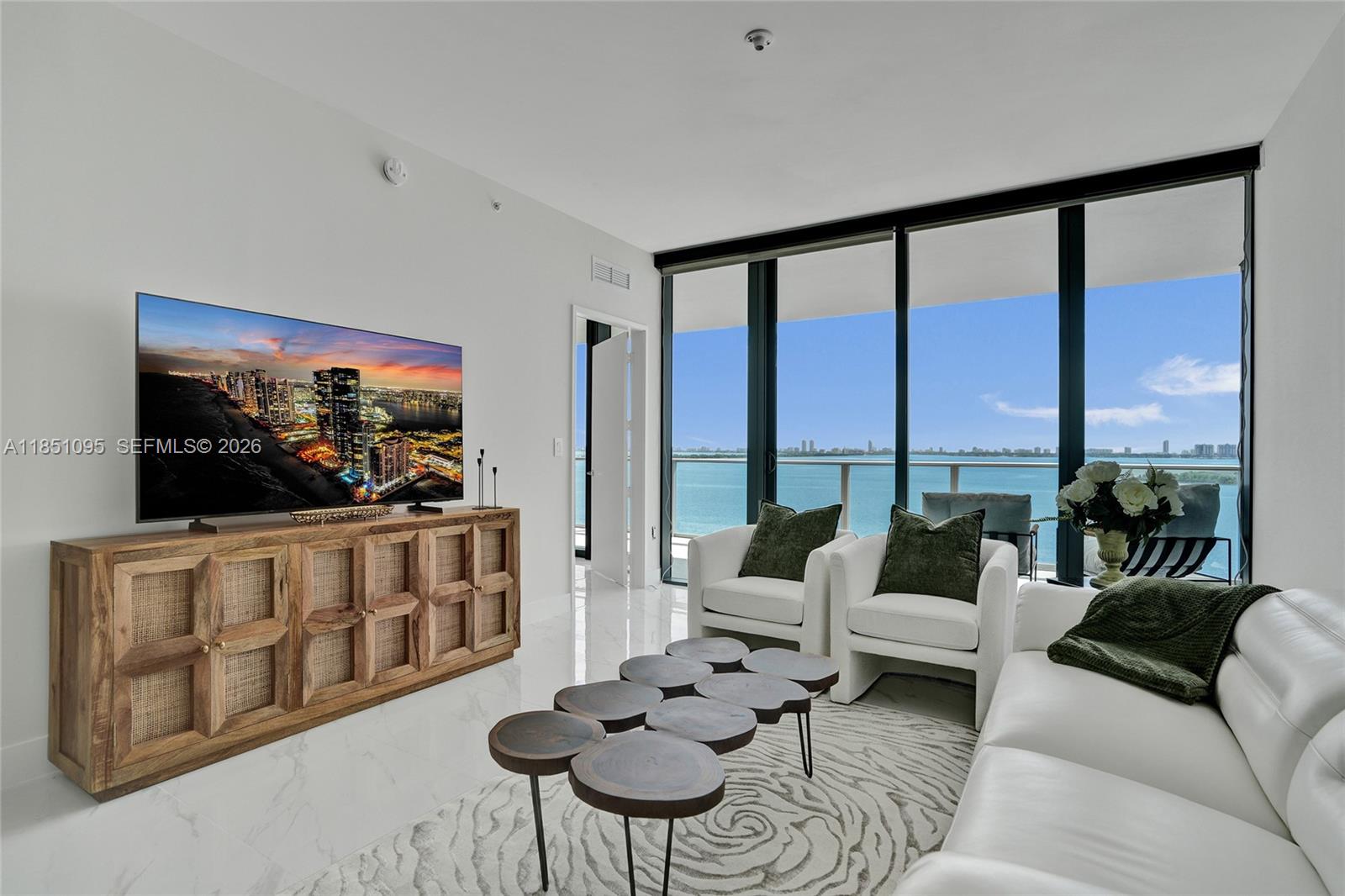 700 NE 24th St # 806, Miami FL 33137