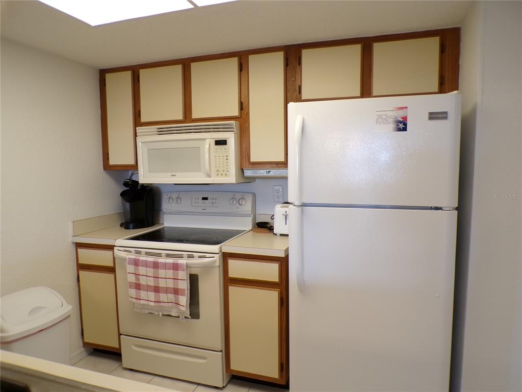 4016 OAKVIEW DRIVE UNIT J6, PUNTA GORDA, FL — photo 5 of 30
