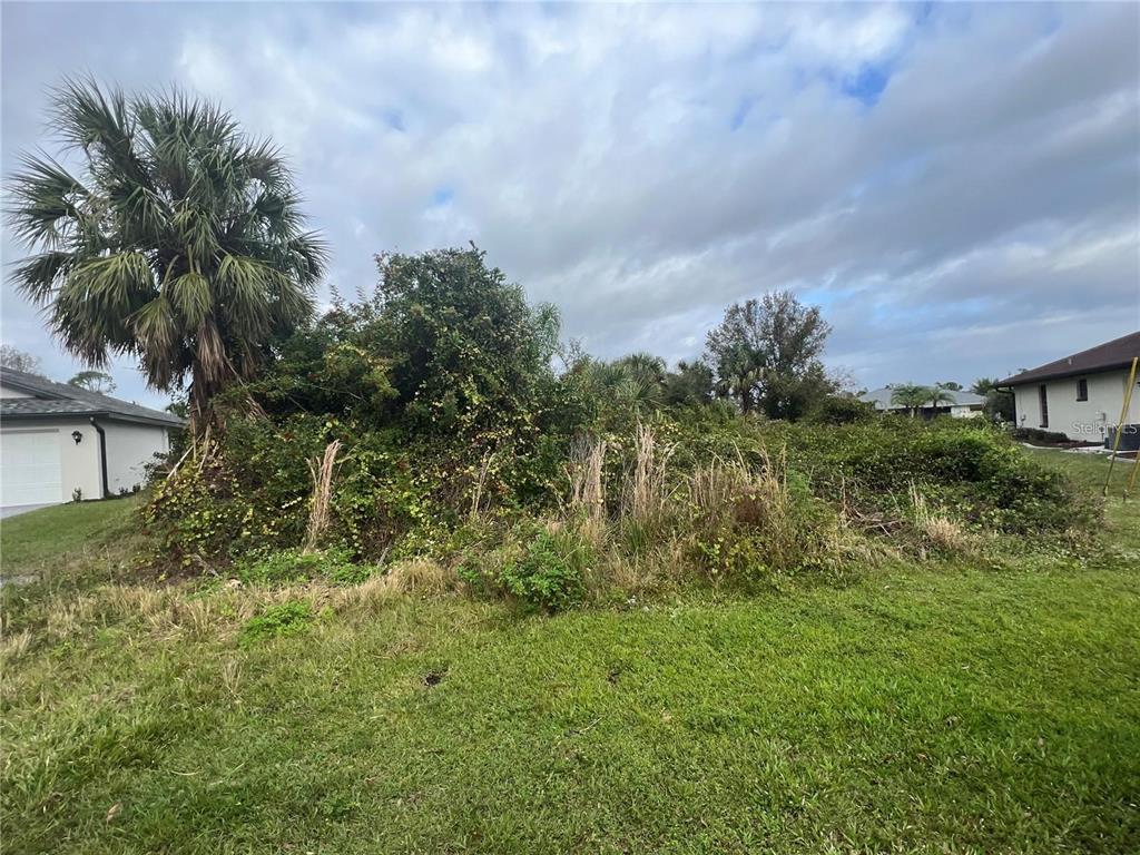 30 SANTAREM CIRCLE, PUNTA GORDA, FL — photo 3 of 5