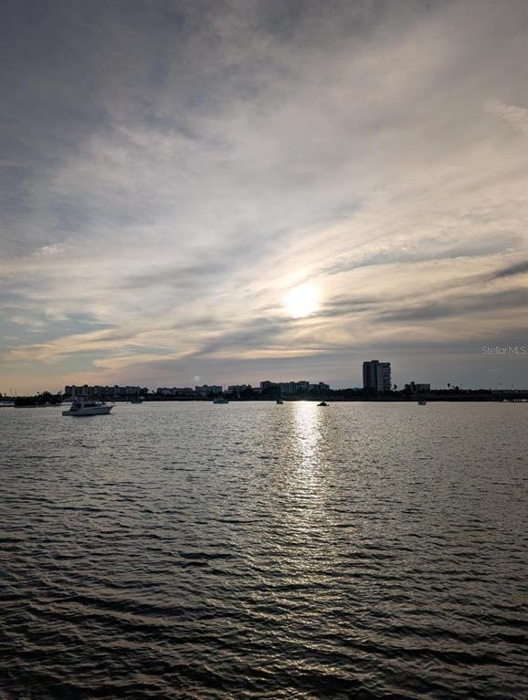 1898 SHORE DRIVE S UNIT 311