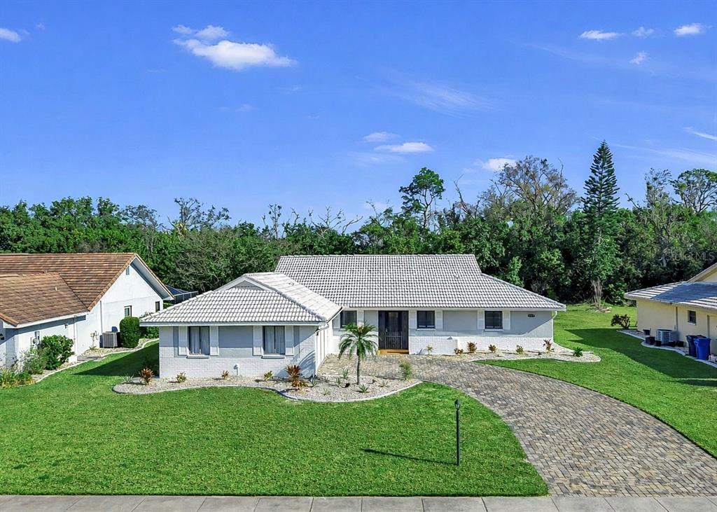 1929 NEW BEDFORD DRIVE