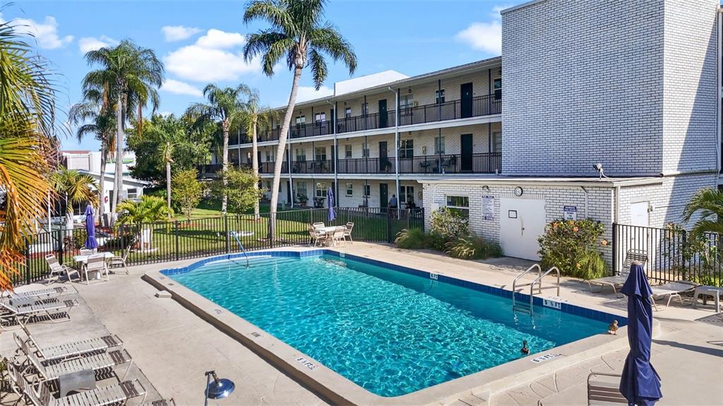 4050 4TH STREET N UNIT 122