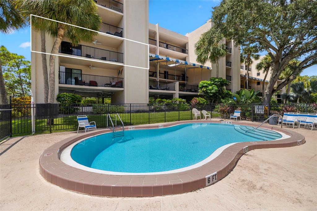 402 TARPON POINT