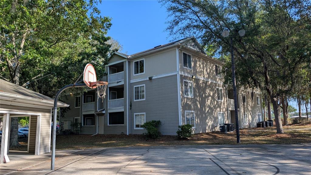 4000 SW 23RD STREET UNIT 5-106