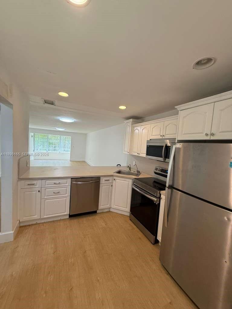 1550 NE 191st St # 310, Miami FL 33179