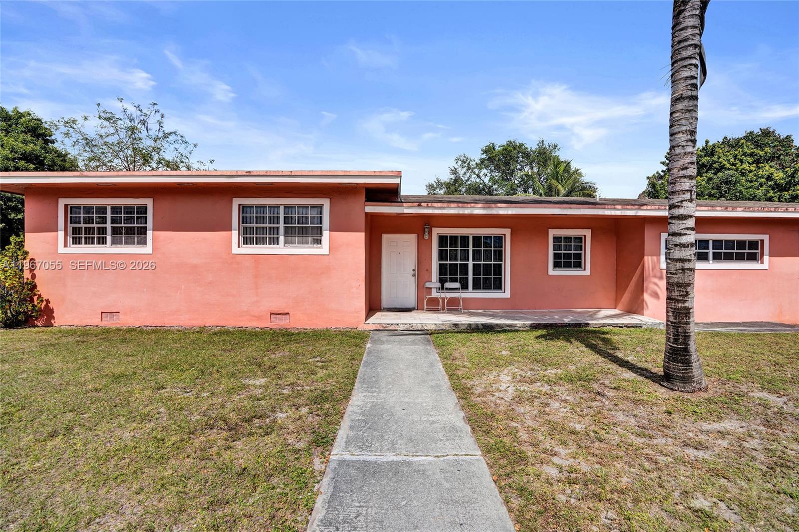 1775 NE 147th St, Miami FL 33181