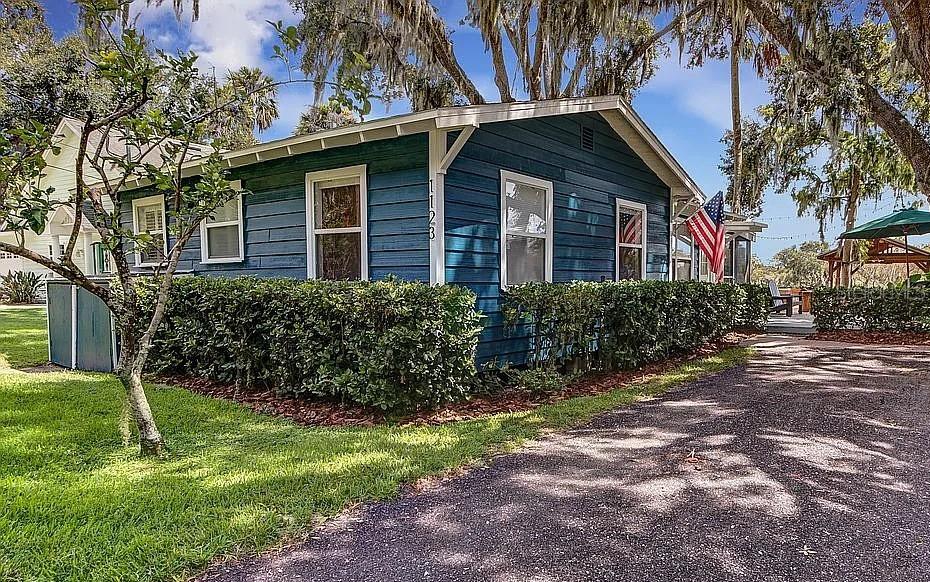 1123 LEMON BLUFF ROAD