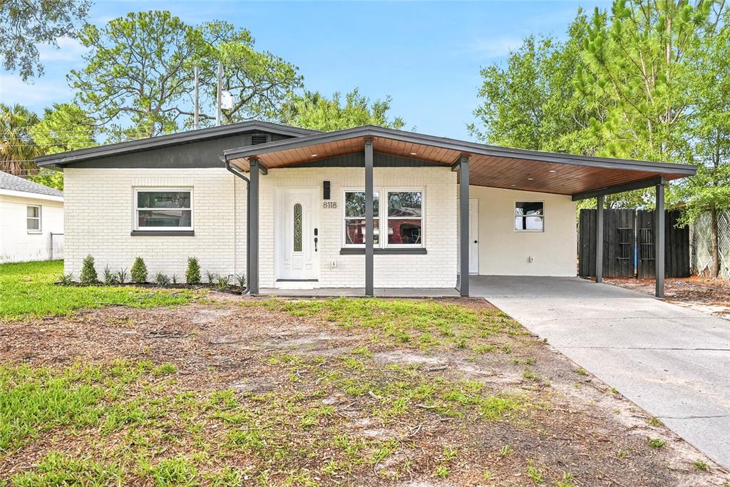 8118 TANGLEWOOD LANE