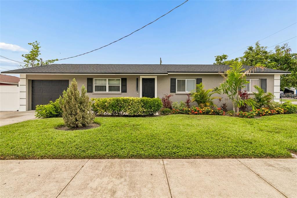 1129 4TH AVENUE W