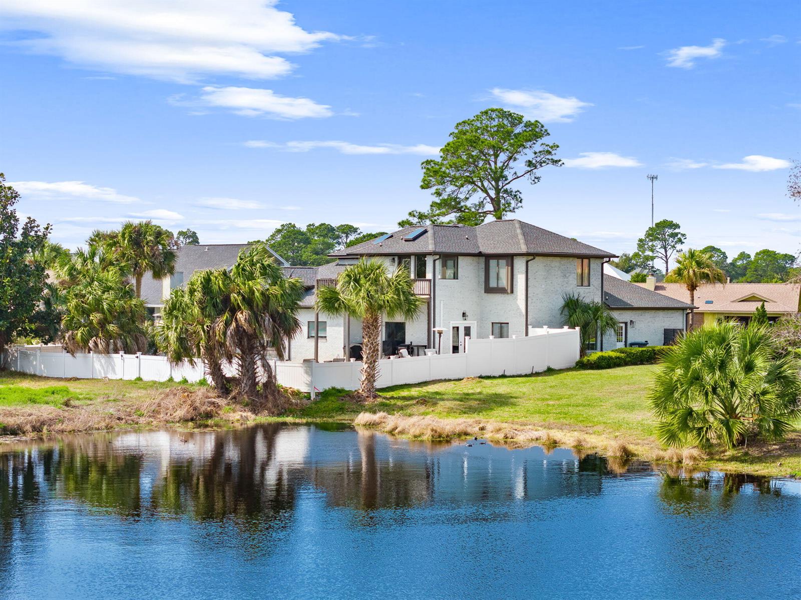 374 Wahoo Road, FL 32408