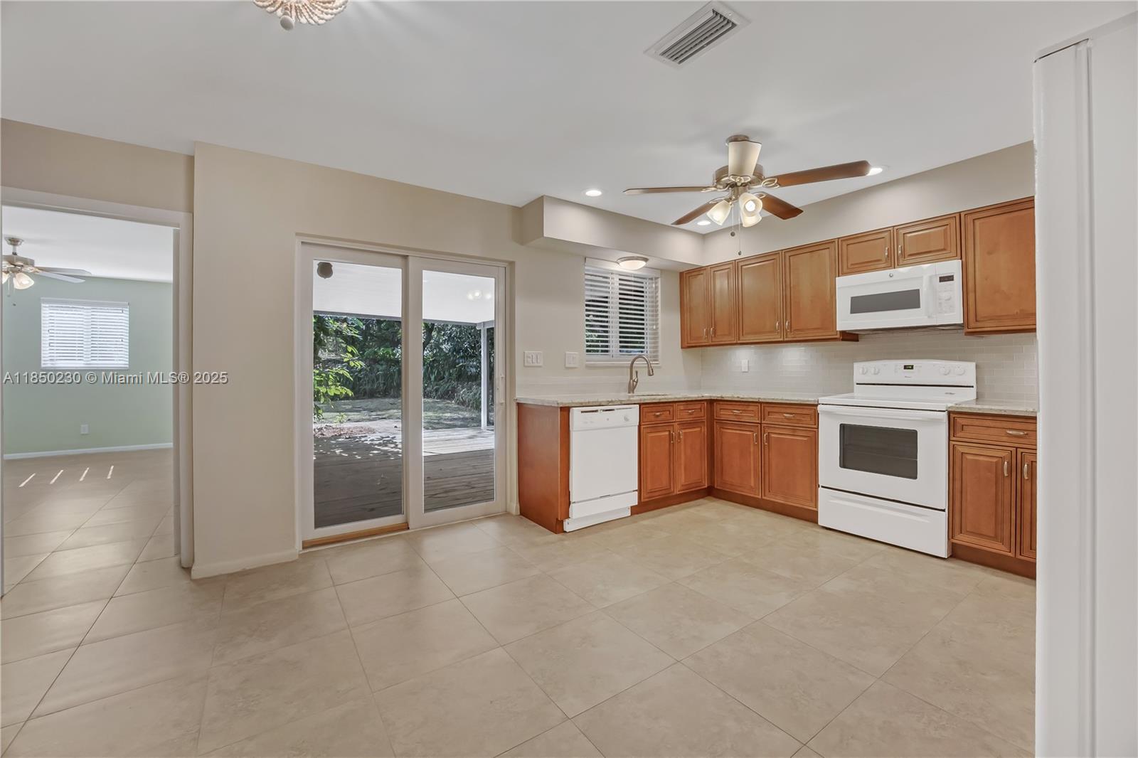 830 SW 18th St, Fort Lauderdale FL 33315