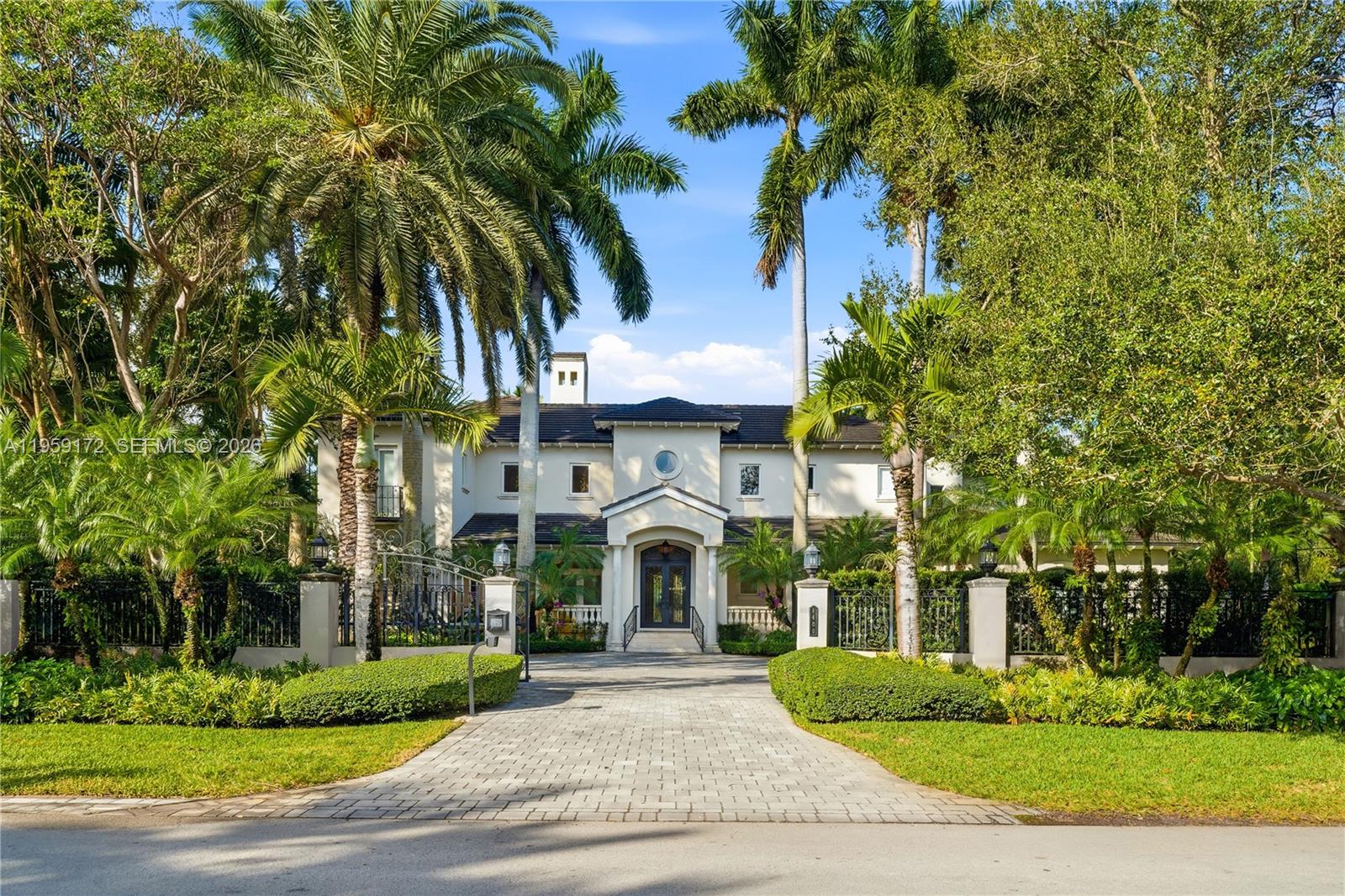 8400 SW 52nd Ave, Miami FL 33143