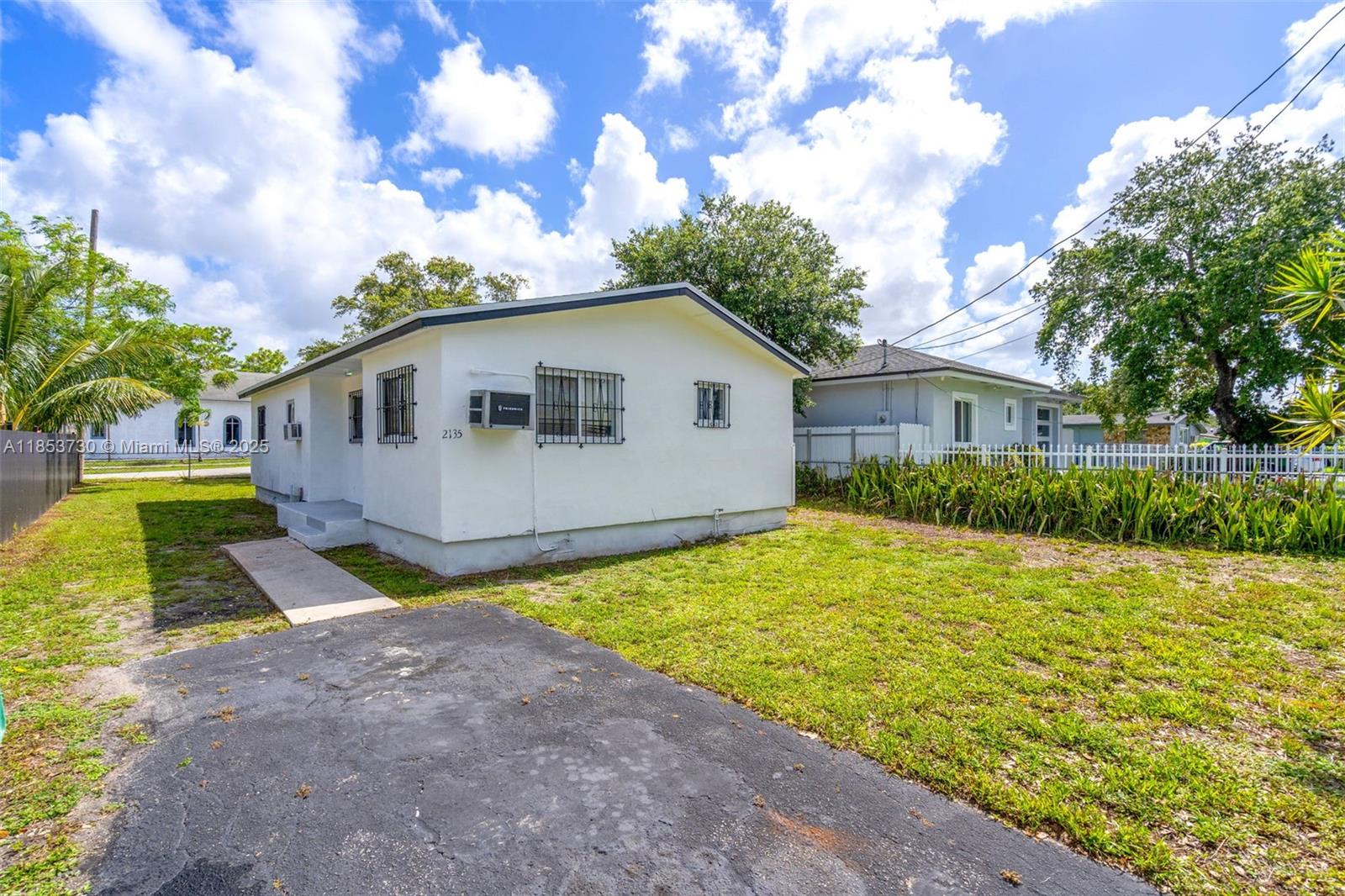 2135 NW 154th St, Miami Gardens FL 33054