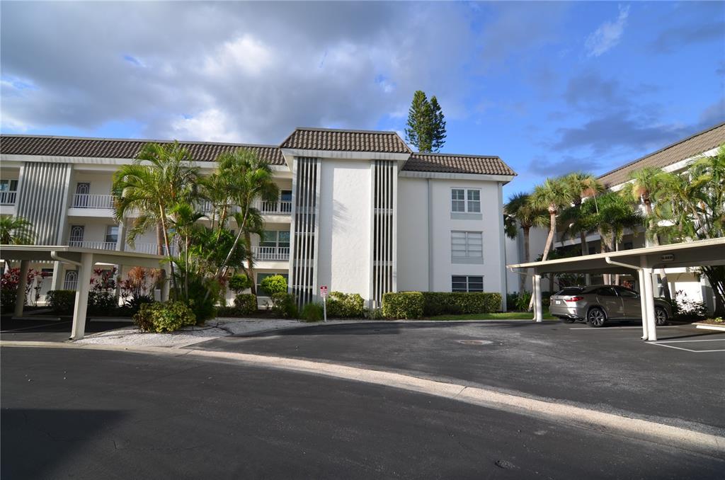 4420 EXETER DRIVE UNIT 208
