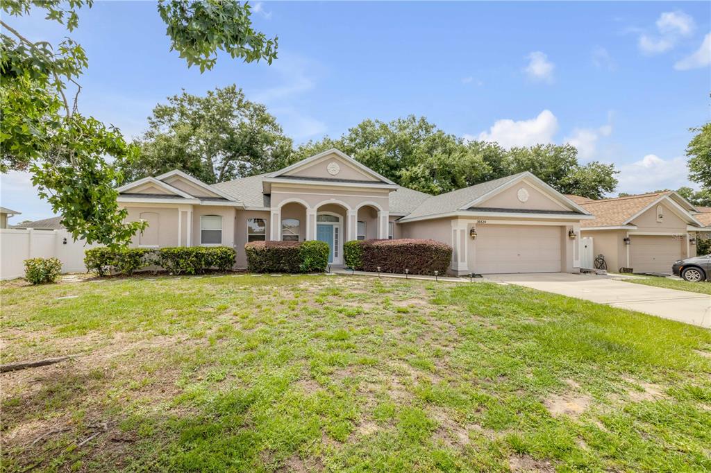 36624 GRAND ISLAND OAKS CIRCLE