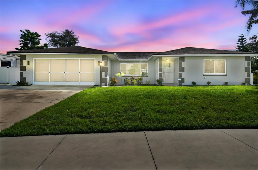 909 WHITEWOOD DRIVE