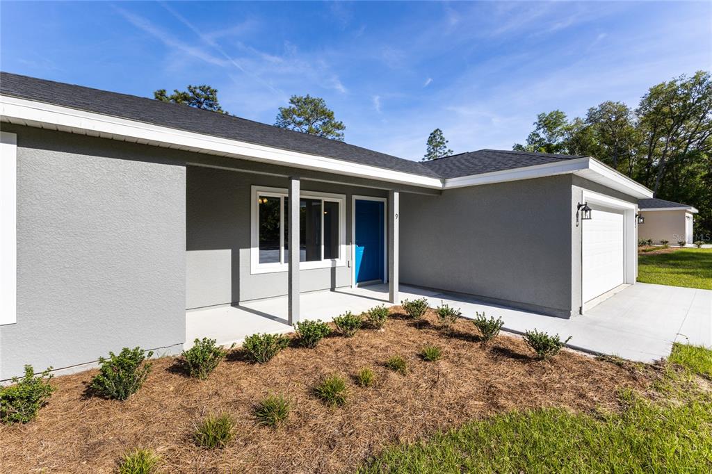11 LOCUST TERRACE WAY