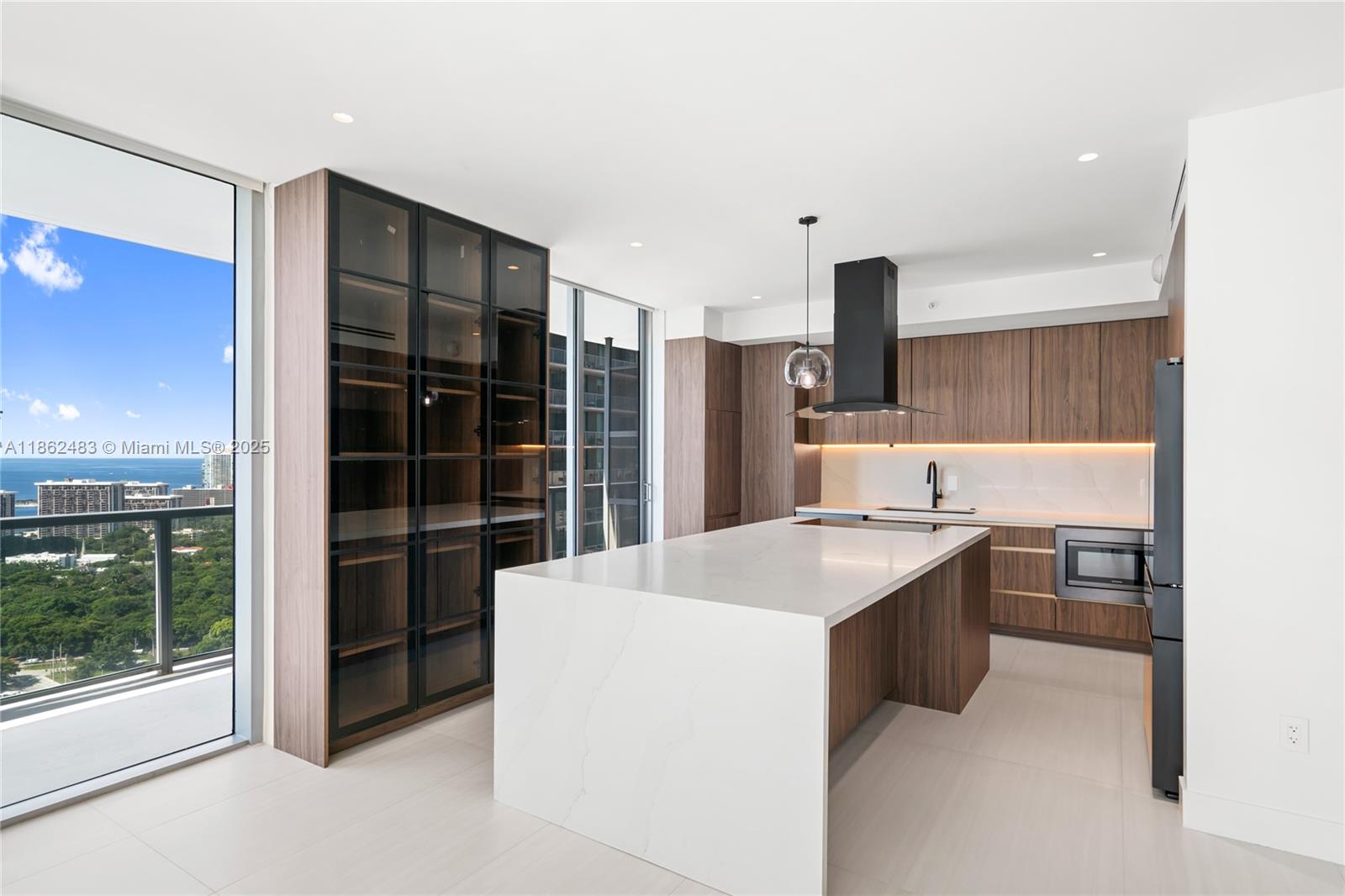 1111 SW 1st Ave, Miami FL 33130