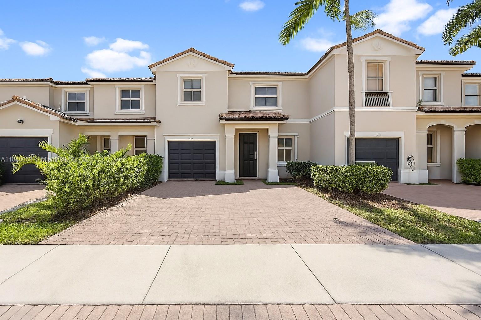 1070 NE 42nd Ave, Homestead FL 33033