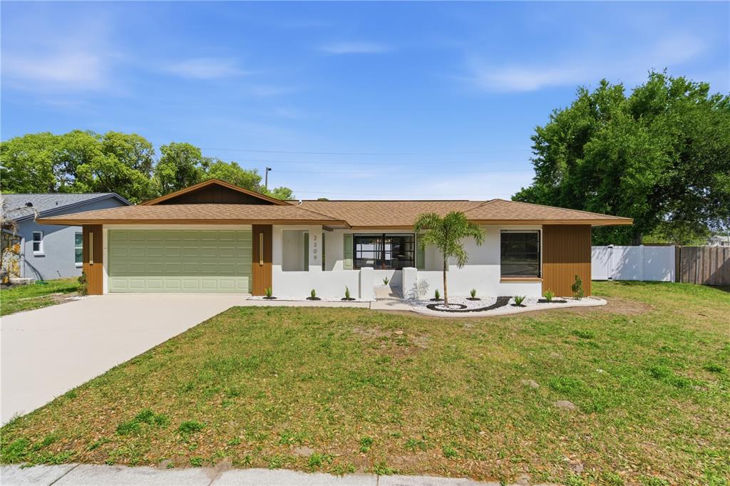 2309 PIN OAK LANE E, CLEARWATER, FL — photo 3 of 30