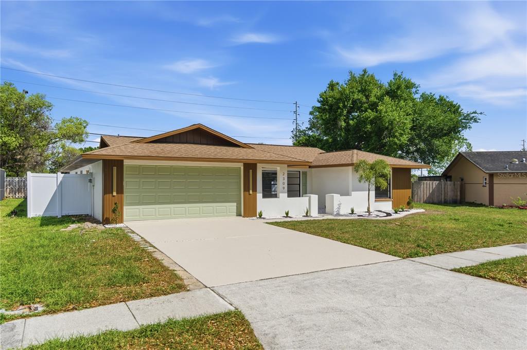 2309 PIN OAK LANE E, CLEARWATER, FL — photo 5 of 30