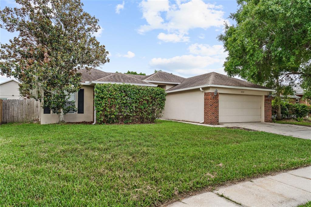 2929 HUNTERS LANE