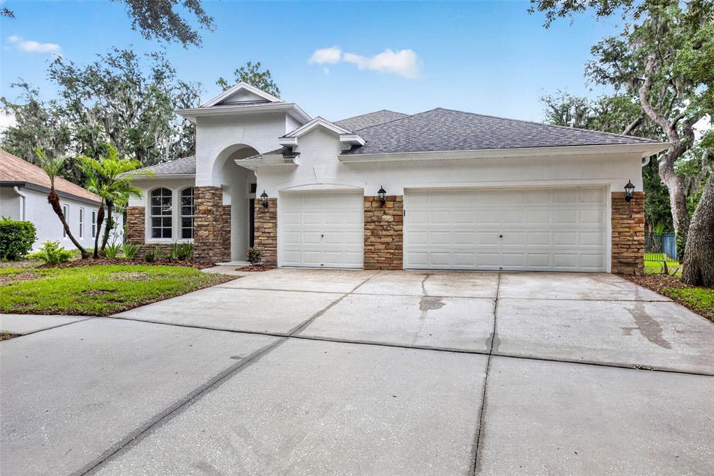 6135 WHIMBRELWOOD DRIVE