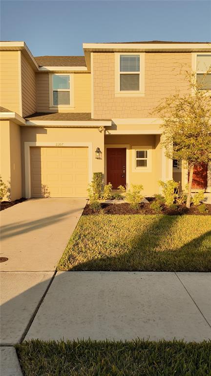 2207 PORTRAIT STREET
