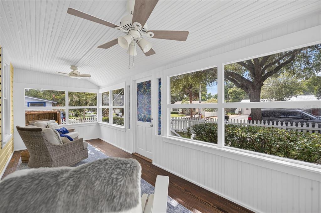 834 N ALEXANDER STREET, MOUNT DORA, FL — photo 4 of 23