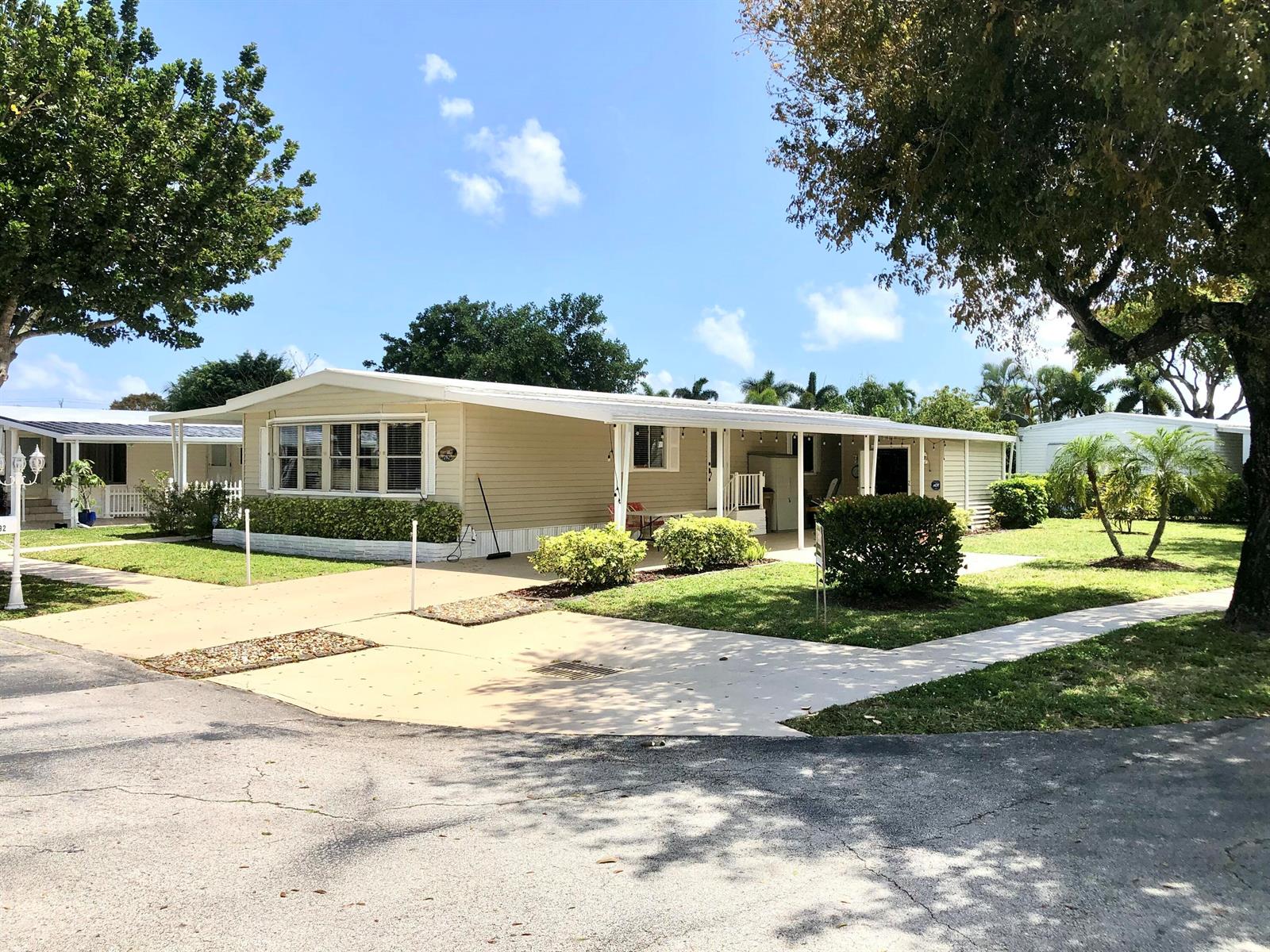 292 NW 53 Street, Deerfield Beach FL 33064