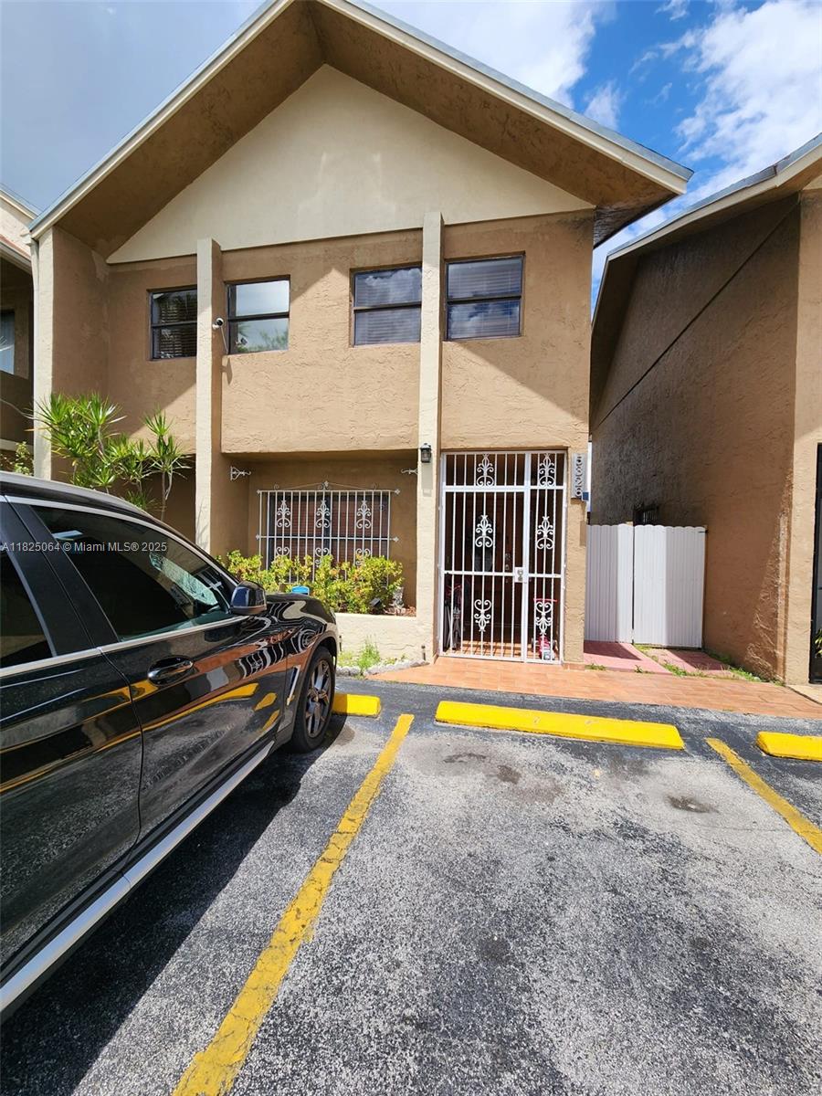 5328 W 26th Ave # 112, Hialeah FL 33016