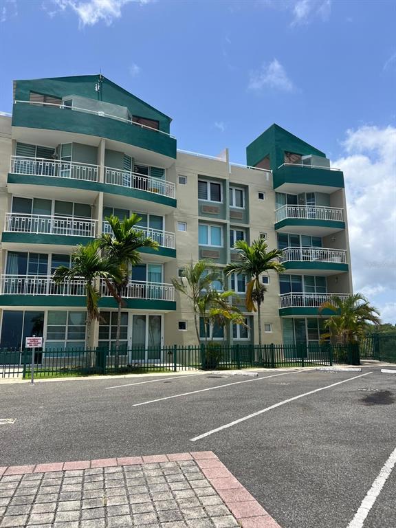 VISTA DEL MAR LUXURY BARRIO ARENALES ROAD 110 UNIT C 201