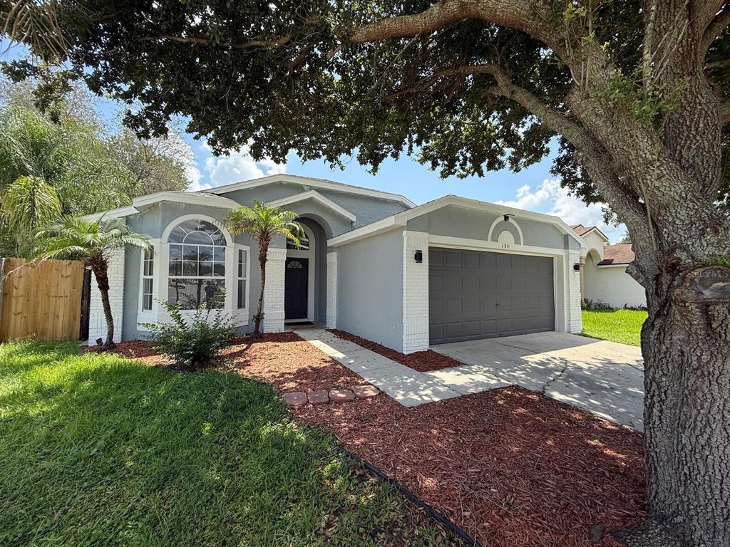 154 WOODBURY PINES CIRCLE