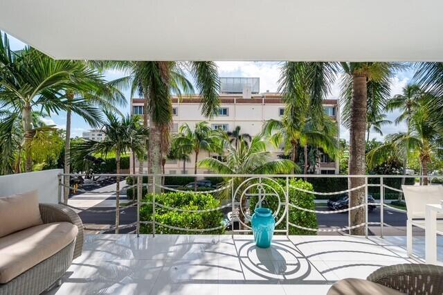 455 Australian Avenue # 3e, Palm Beach FL 33480