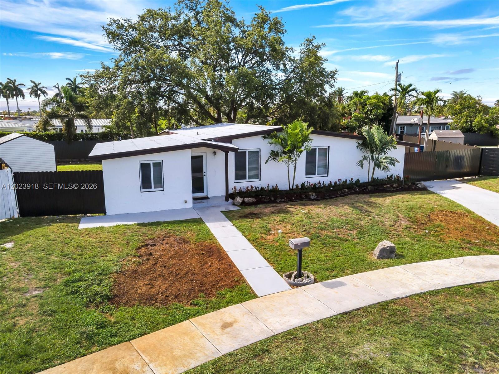 7971 NW 179th St, Hialeah FL 33015