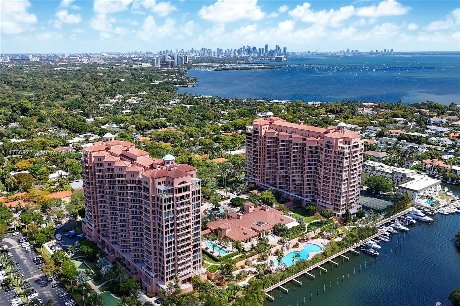 60 Edgewater Dr # 5E, Coral Gables FL 33133
